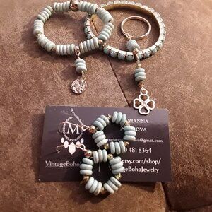 2 bracelets keychain and earring, semiprecious stone for every day.
